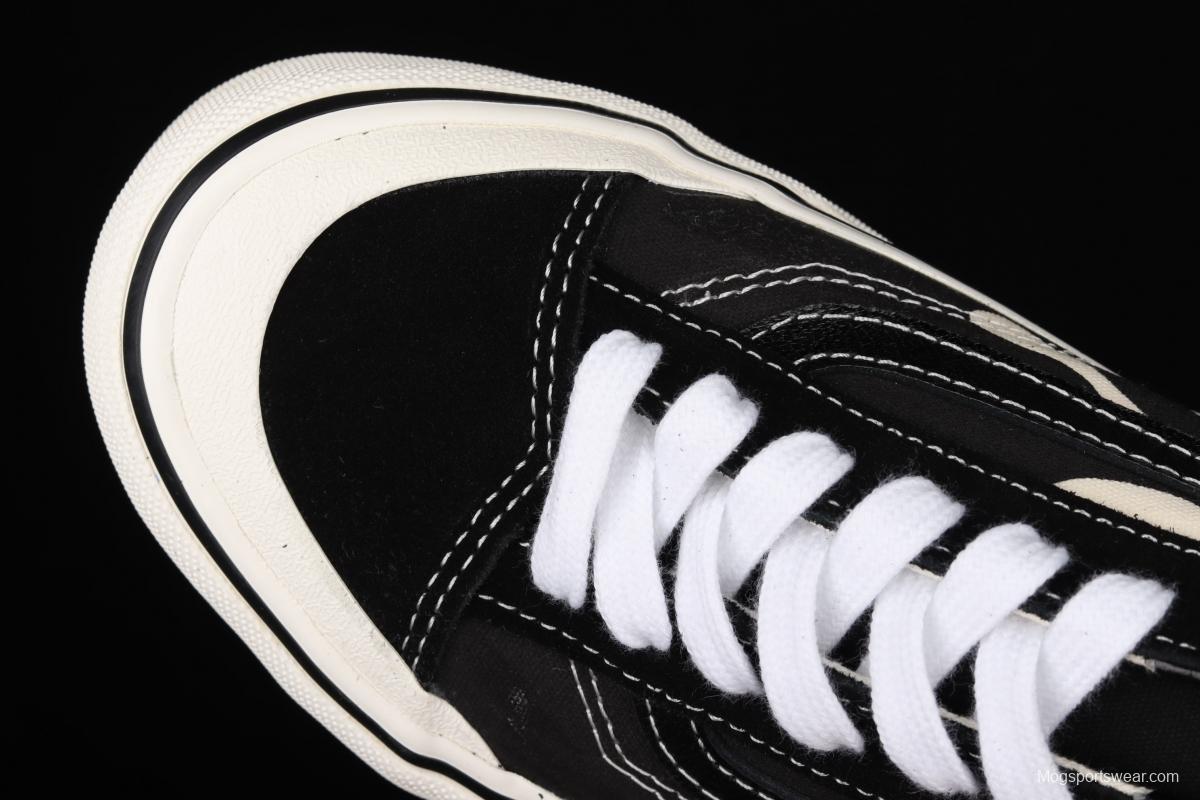 Vans Style 36 half-moon Baotou black-and-white flame low-top sports shoes VN0A3ZCJROF