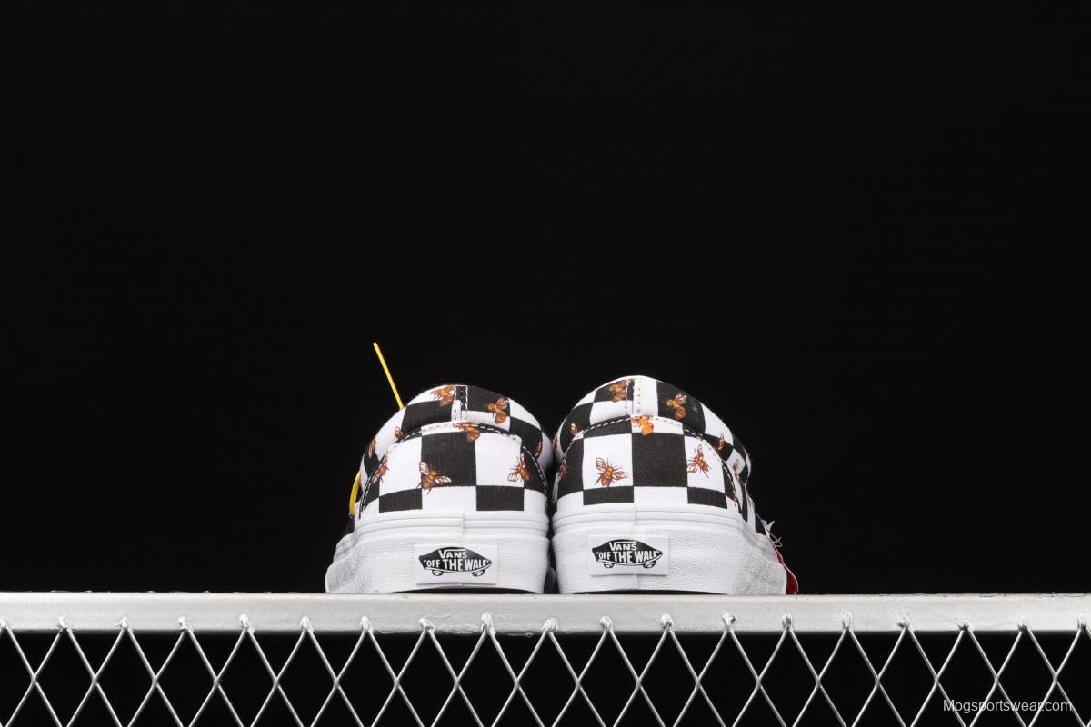 Vans Slip-On big black and white checkerboard small bee printed low-top canvas shoes VN0A33TB9EH